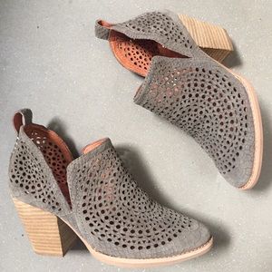NEW Jeffrey Campbell ROSALEE Bootie